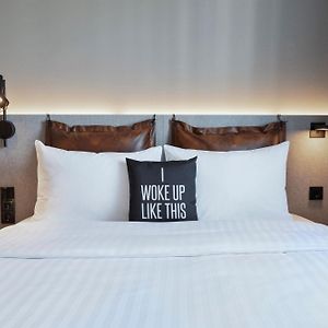 Kamer met een Queen Size Bed